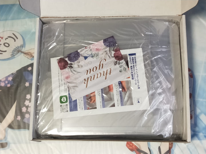 未開封ボックス用のケース。まとめ買いをして開封した写真。