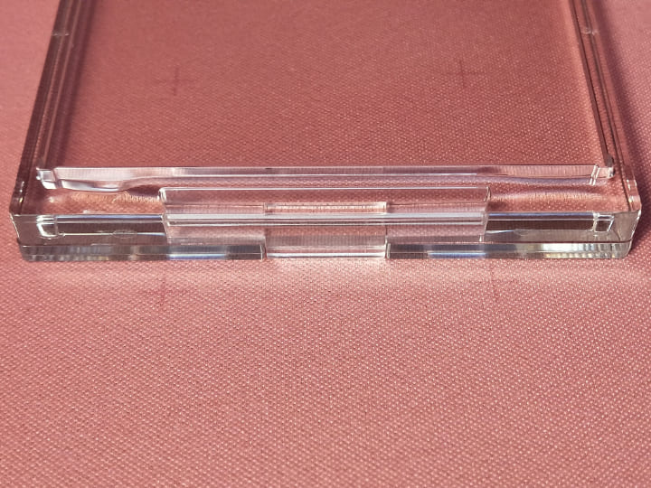 河島製作所のフルプロテクトホルダーRクリア（FPHR）。商品の上部。